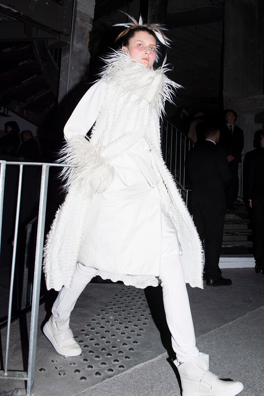 ISSEY MIYAKE フェイクファーコート Issey Miyake: Ready-to-Wear AW18 - 10 Magazine